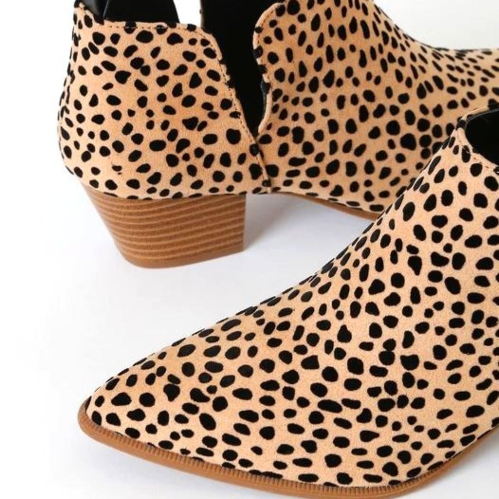 Lulu's Marca Tan and Black Cheetah Print Ankle Booties, Pointed Toe, Size 7